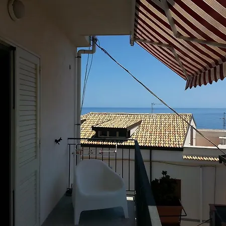 Naxos Mare فندق مبيت وإفطار جيارديني ناكسوس